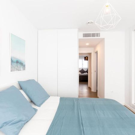 Fabuloso Apartamento Nuevo Con Parking Y Piscina Málaga Dış mekan fotoğraf